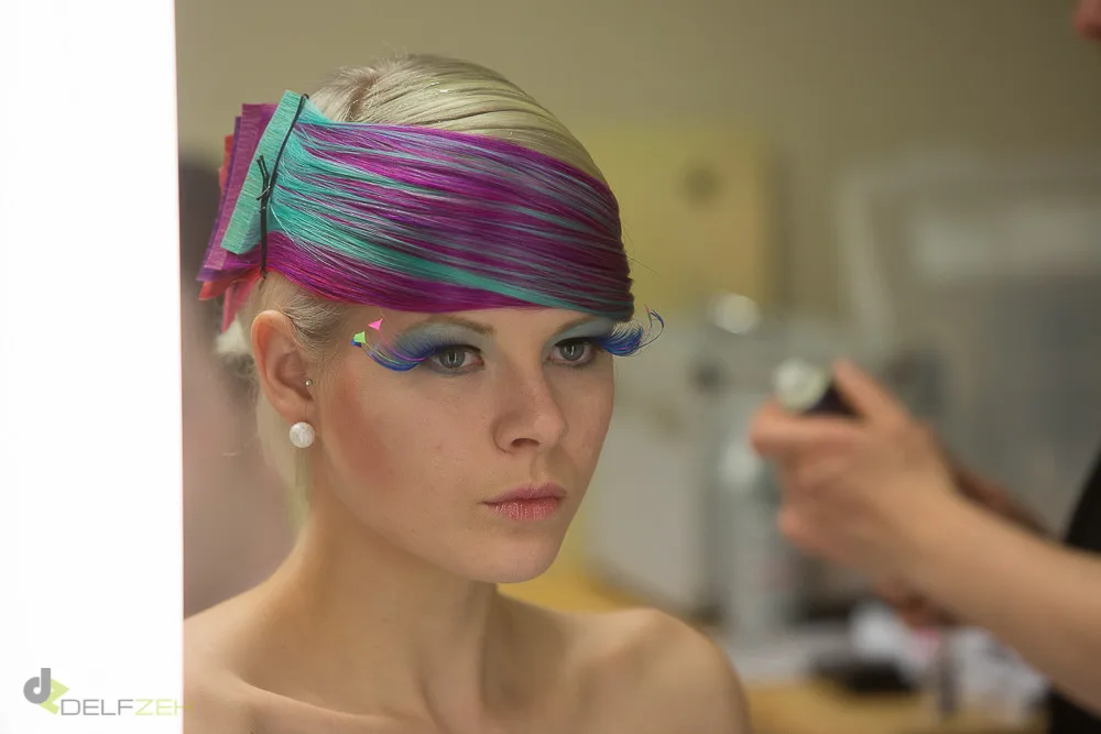 Colour Blocking – kreative Portraits mit kräftigen Farben – Aufnahme 2 von Delf Zeh