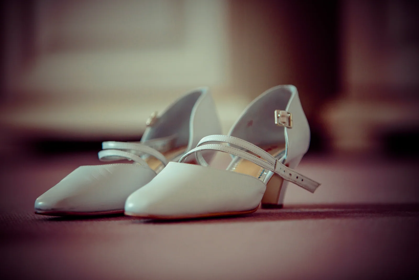 Die Brautschuhe vor dem großen Tag – Hochzeit von Antje und Martin auf dem Schlossberg in Sonneberg