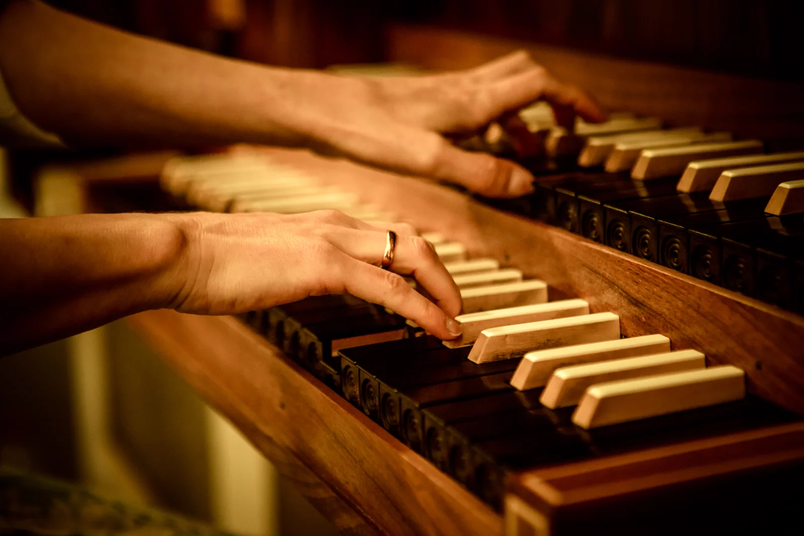 Musikalische Begleitung an der Orgel – Hochzeitsreportage von Jana und Christoph