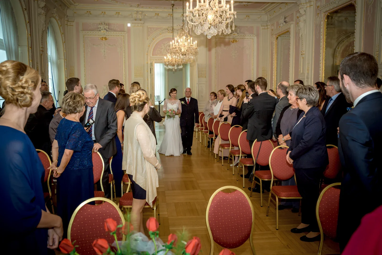Einzug in den Rokokosaal – Hochzeit von Gesa und Harald in Bad Schwalbach, Budenheim und Mainz