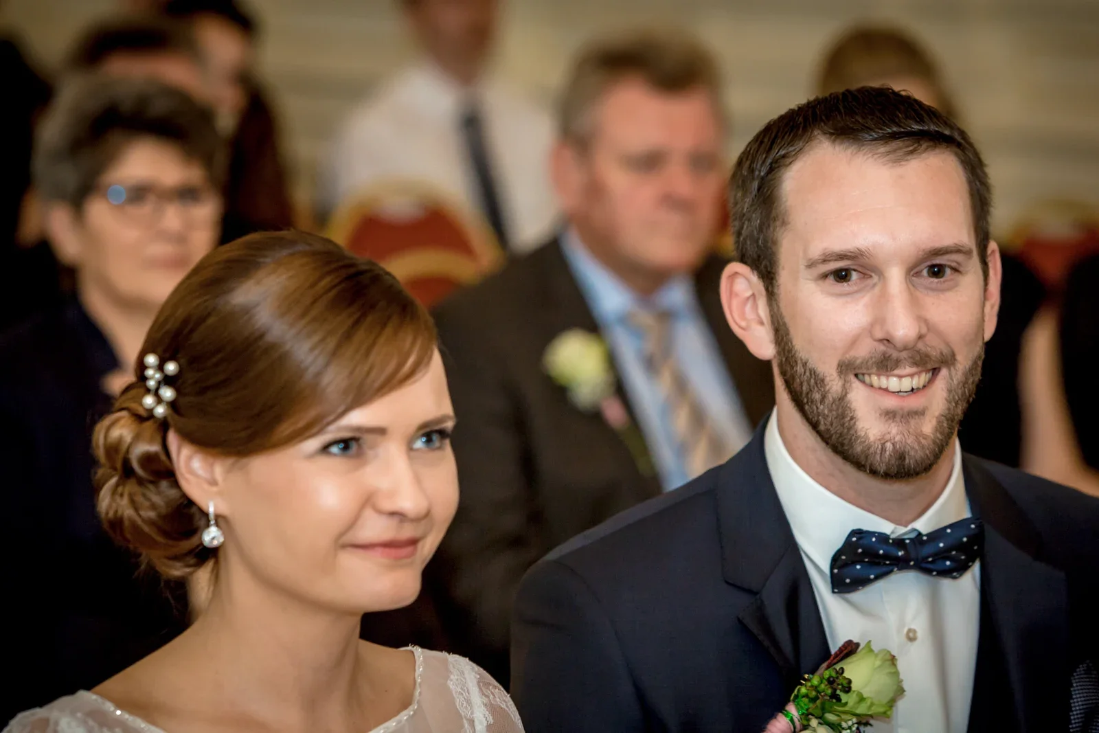 Gesa und Harald während der Trauung – Hochzeit von Gesa und Harald in Bad Schwalbach, Budenheim und Mainz