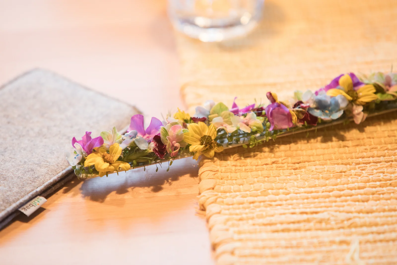 Blumenschmuck für das Haar – Hochzeit von Manuel und Thurid in Blaubeuren und Merklingen