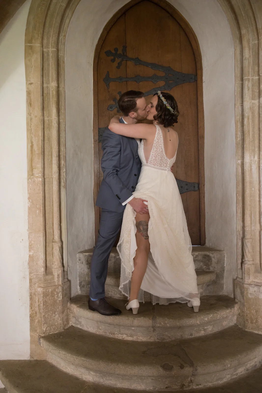da ist etwas am Bein ;-) – Hochzeit von Manuel und Thurid in Blaubeuren und Merklingen