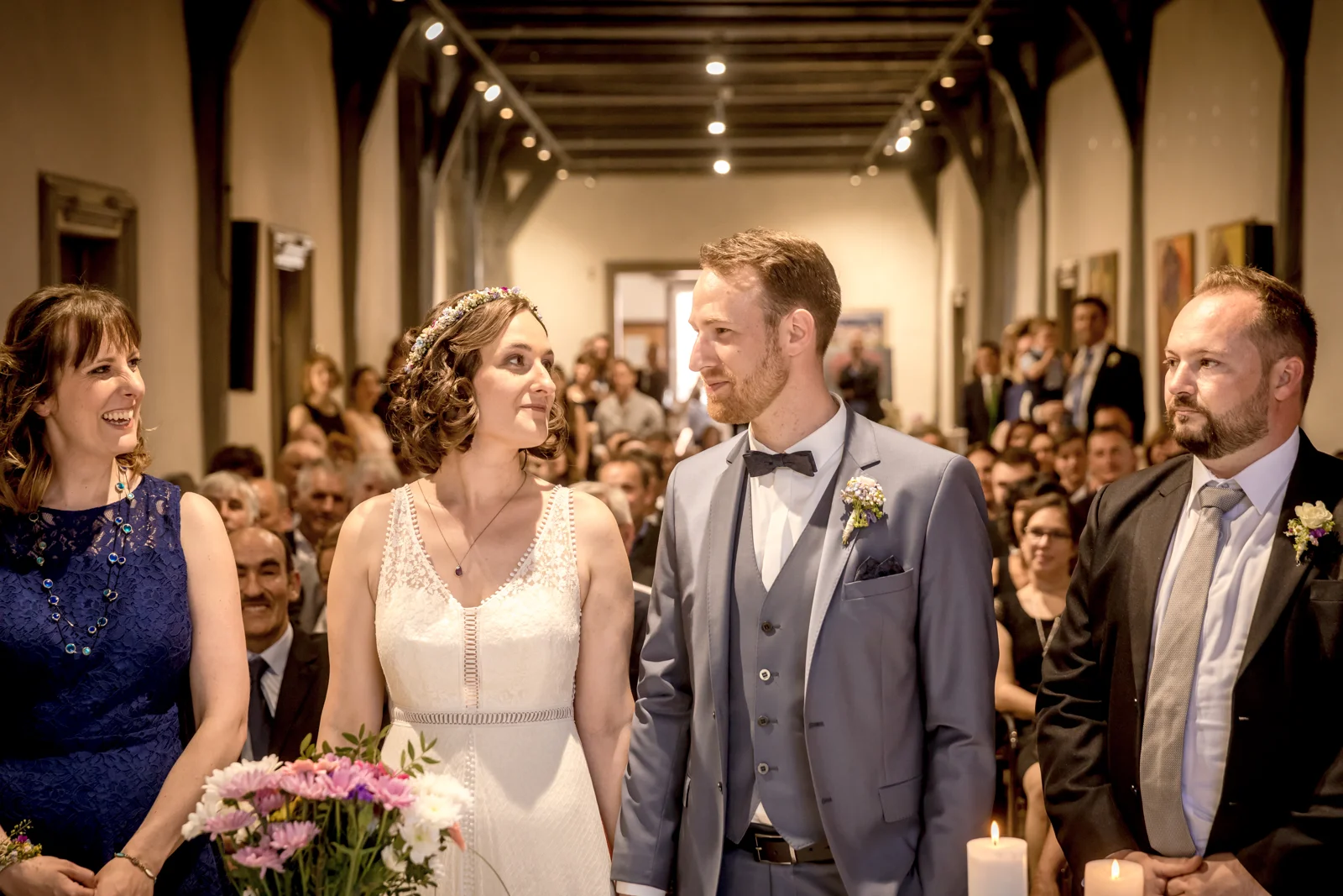 Ein Blick voller Vorfreude – Hochzeit von Manuel und Thurid in Blaubeuren und Merklingen