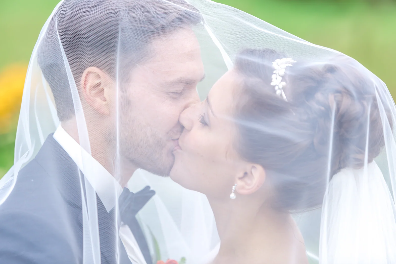 Ein Kuss unter dem Schleier – Hochzeitsreportage von Veronika und Andreas