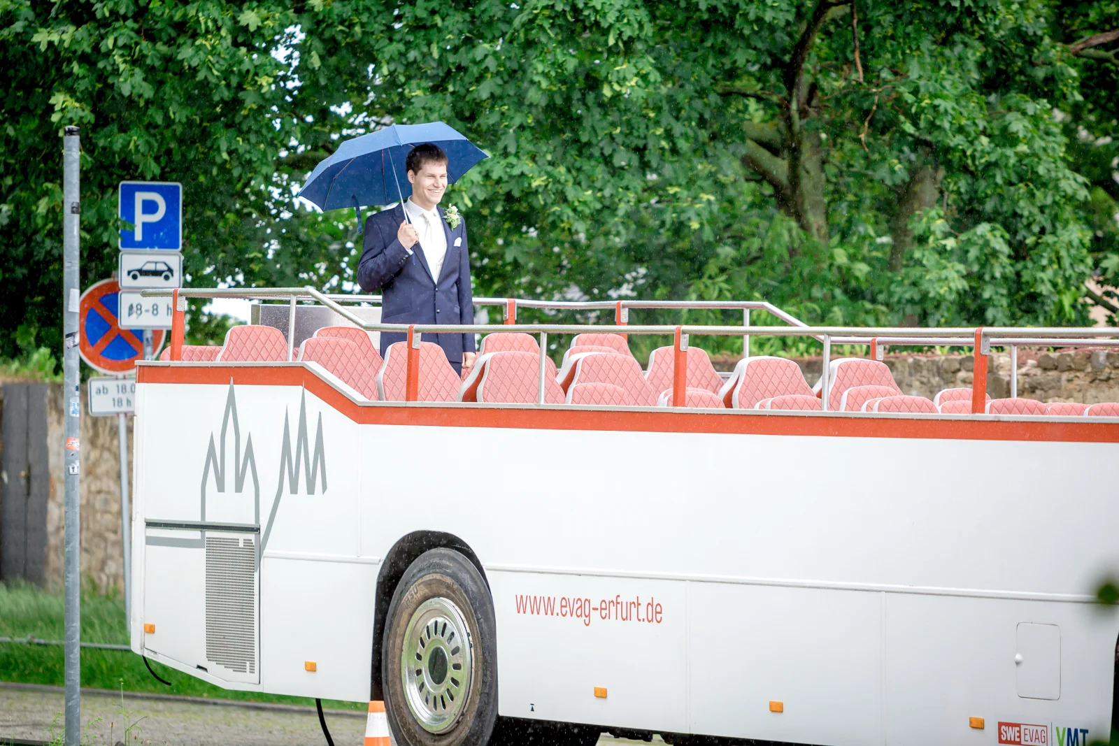 Nasse Füße und trotzdem gute Laune – Hochzeit von Jana und Alex in Erfurt