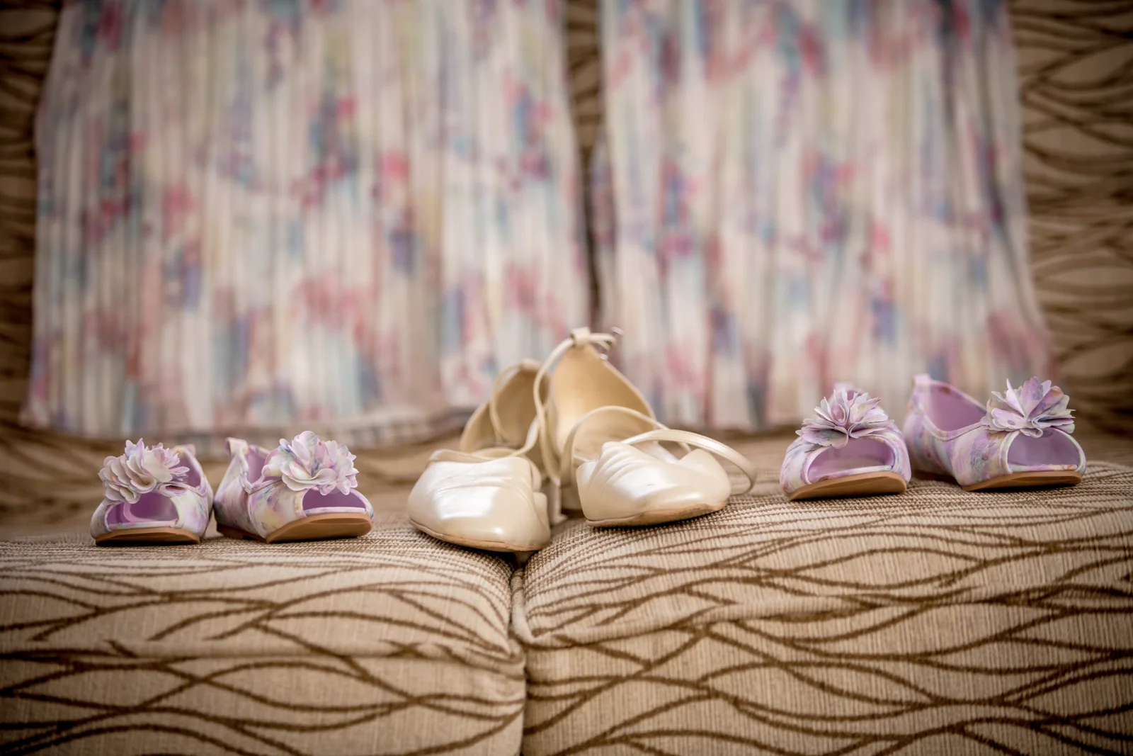 Die Schuhe für den Hochzeitstag – Hochzeit von Nadja und Steve in Elbe-Parey
