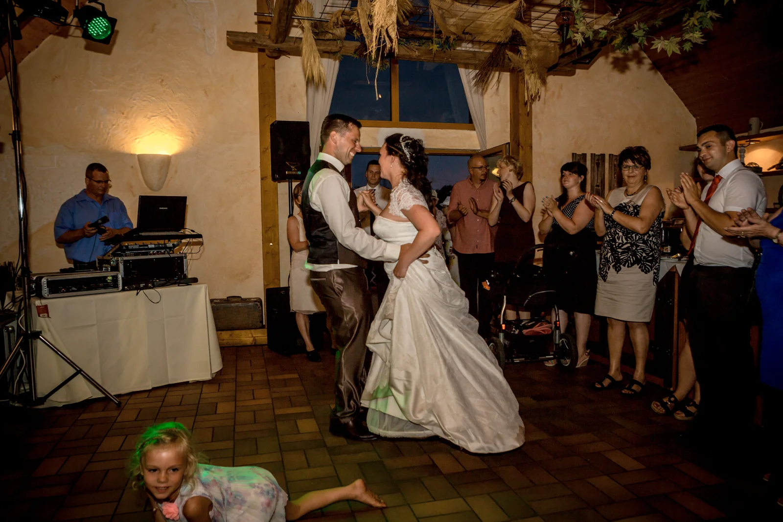 Der Hochzeitstanz – Hochzeit von Nadja und Steve in Elbe-Parey