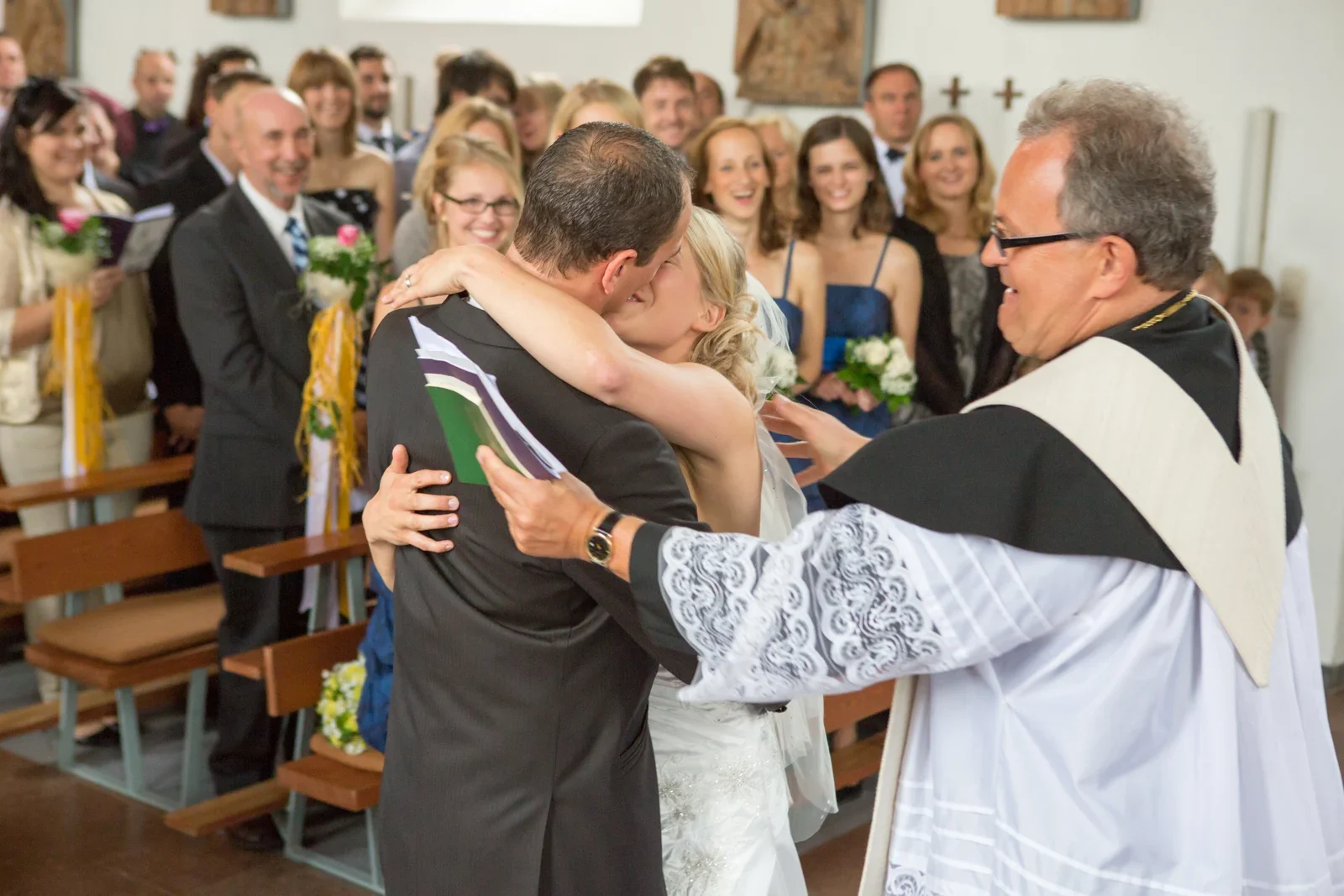 Der Segen für das Brautpaar – Hochzeit von Johanna und Bryan