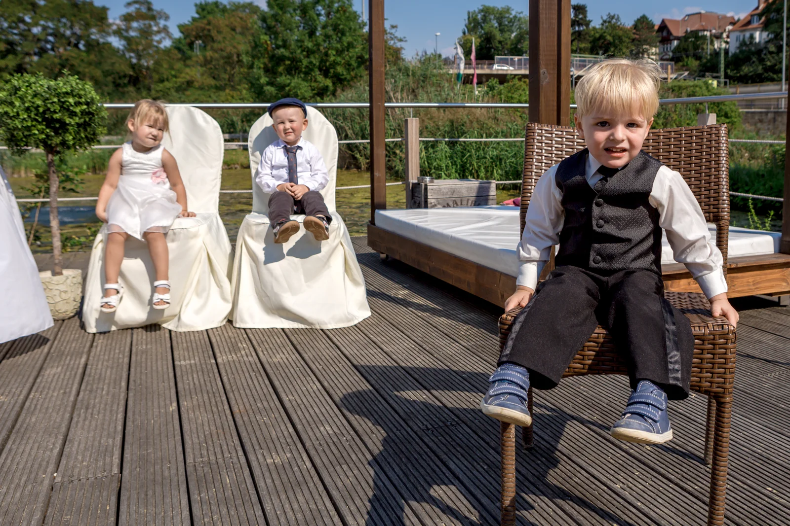 Die kleinen Gäste haben ihren Spaß – Hochzeit von Virginie und Benjamin in Erfurt