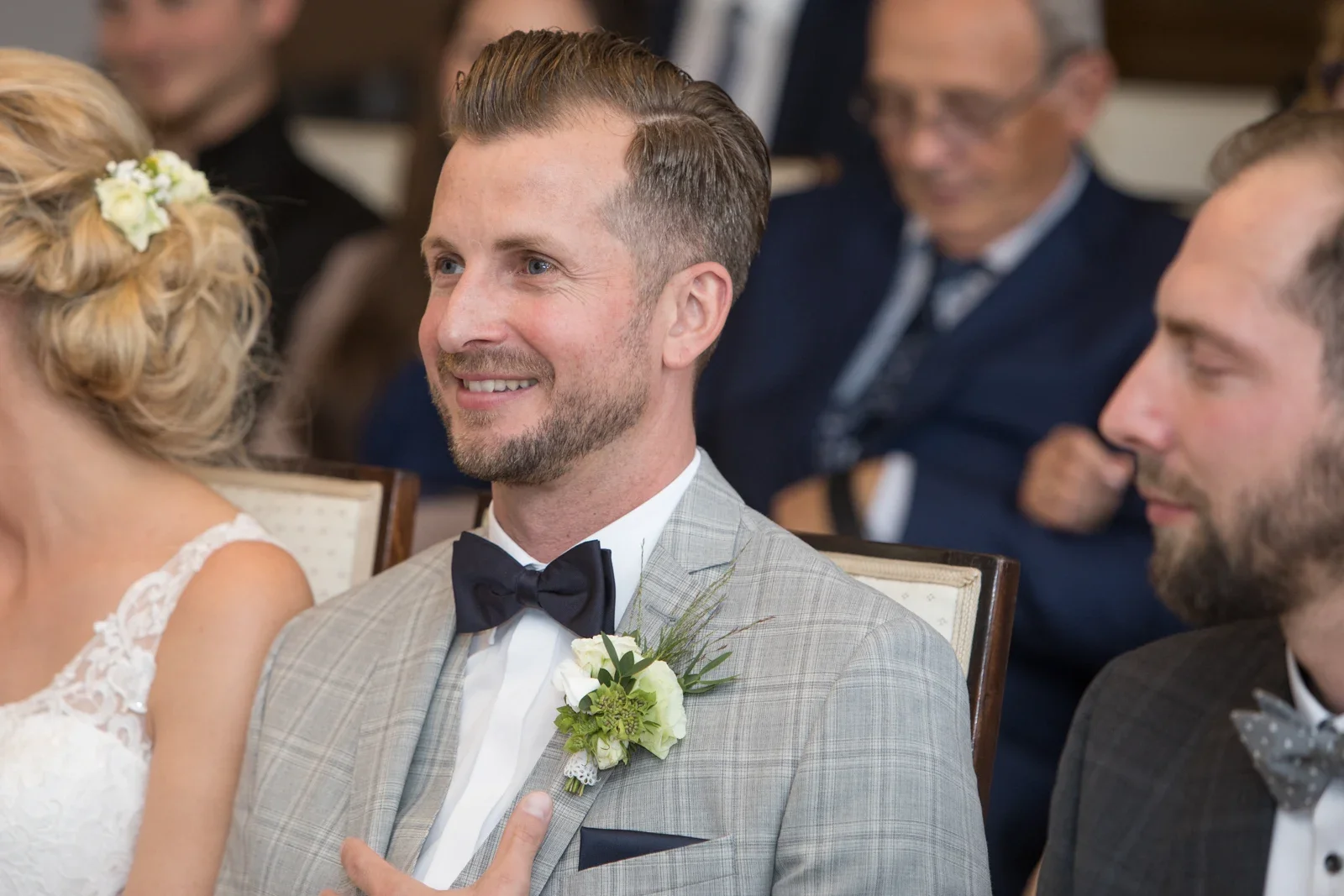 Toni während der Trauung – Hochzeit von Anja und Toni in Erfurt