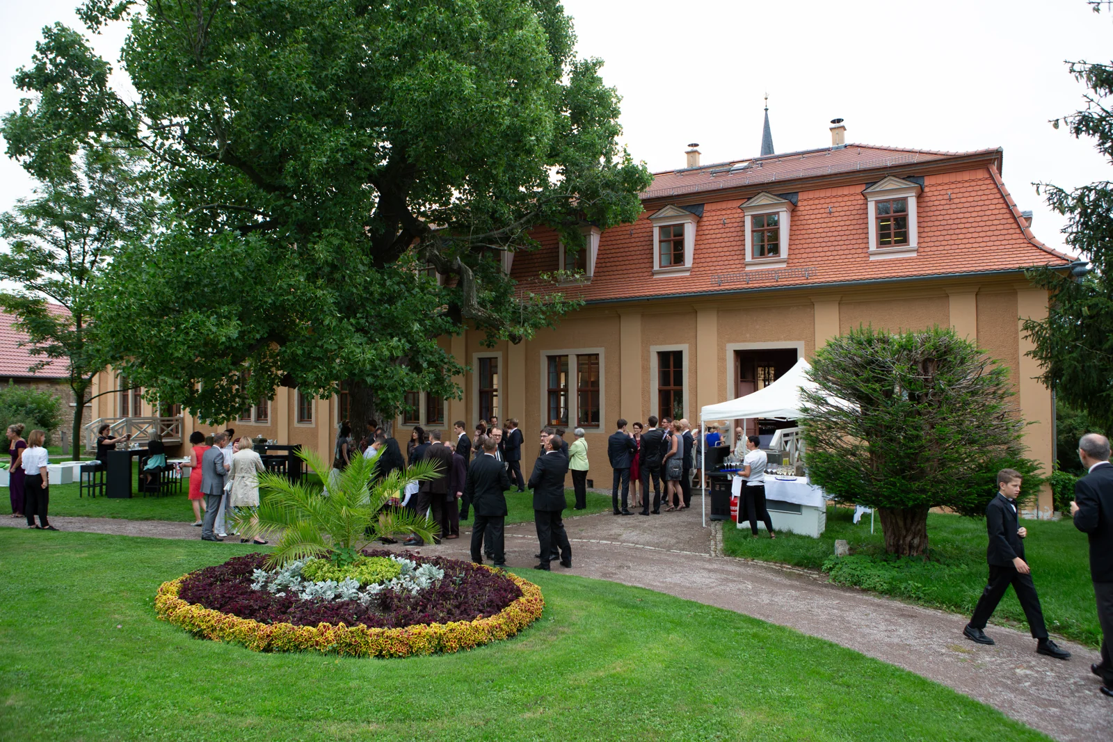 Die Feierlocation auf Schloss Ettersburg – Hochzeitsreportage von Dana und Frank