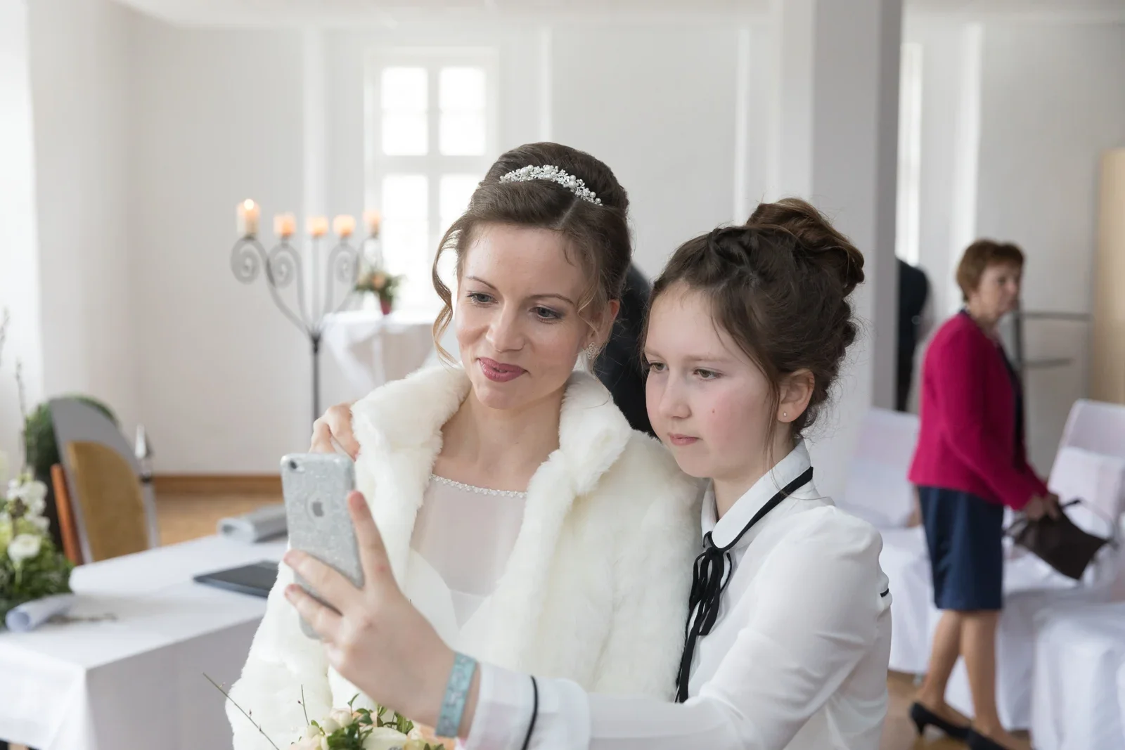 Olivia vor der Trauung – Hochzeit von Olivia und Tobias in Friedewald