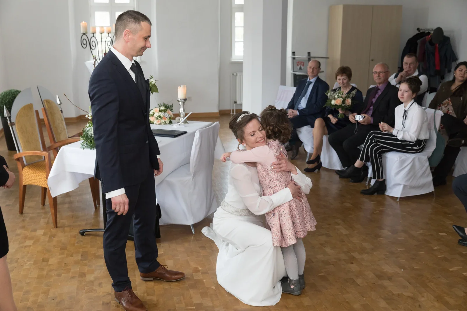 Glückwünsche von einem kleinen Hochzeitsgast – Hochzeit von Olivia und Tobias in Friedewald