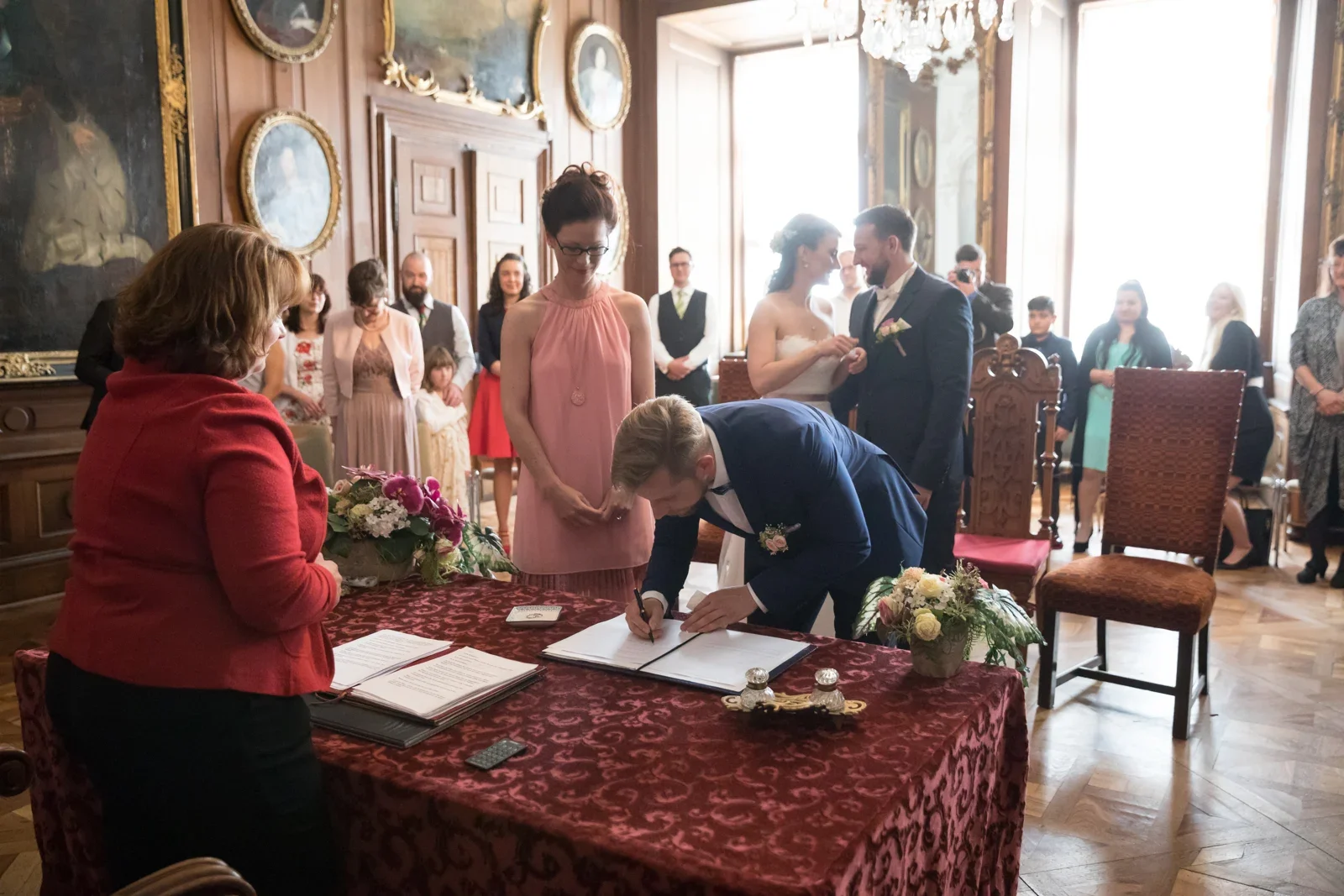Alex unterschreibt – Hochzeit von Steffi und Alex in Gotha