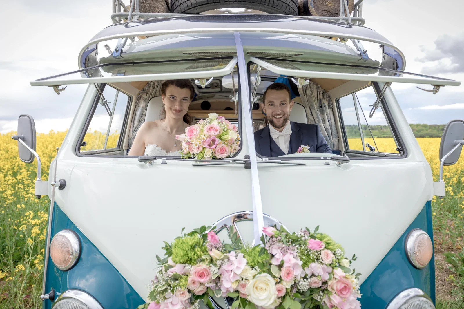 Steffi und Alex im Hochzeitsbulli – Hochzeit von Steffi und Alex in Gotha