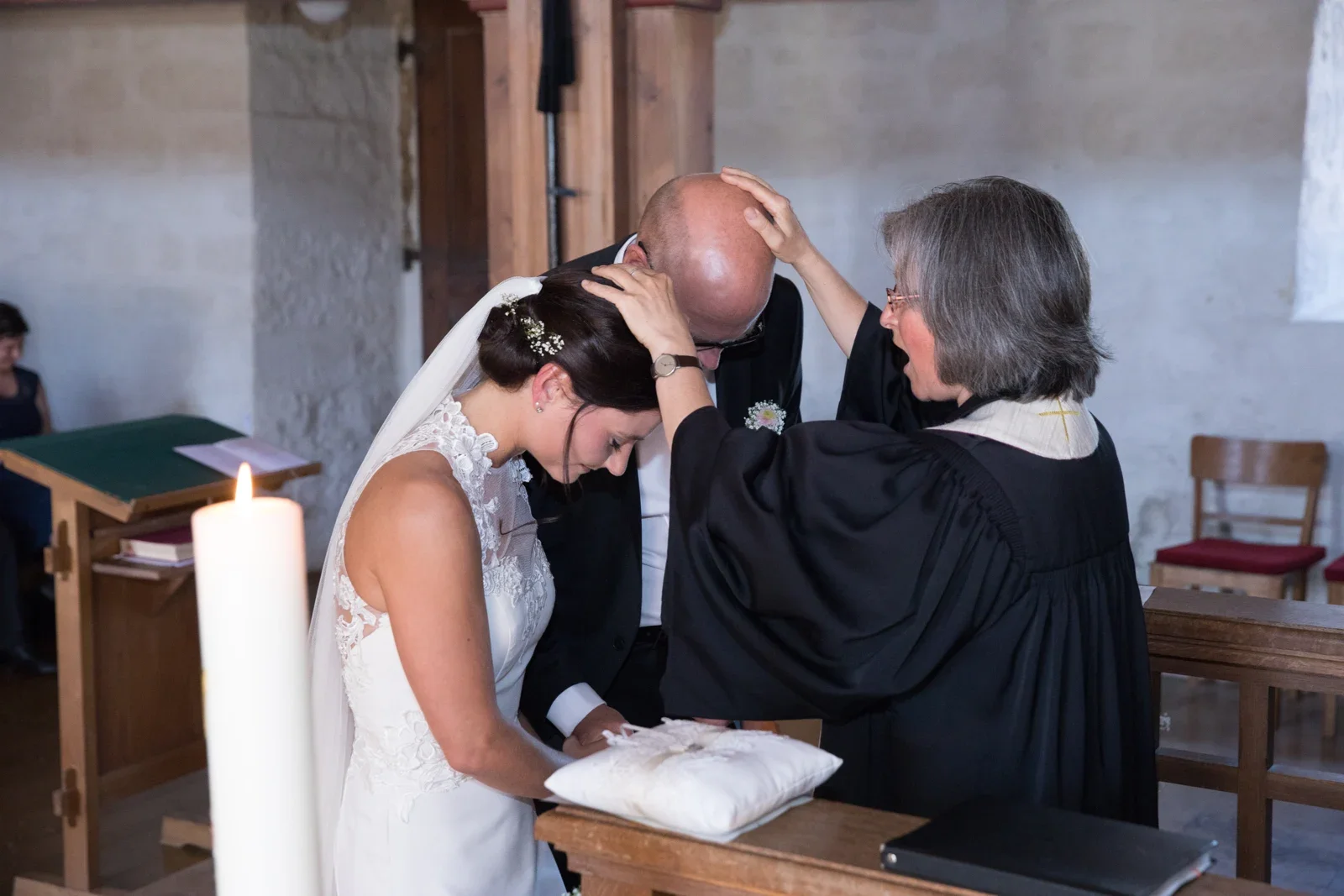 Der Segen für das Brautpaar – Hochzeit von Katja und Ulrick in Großrettbach