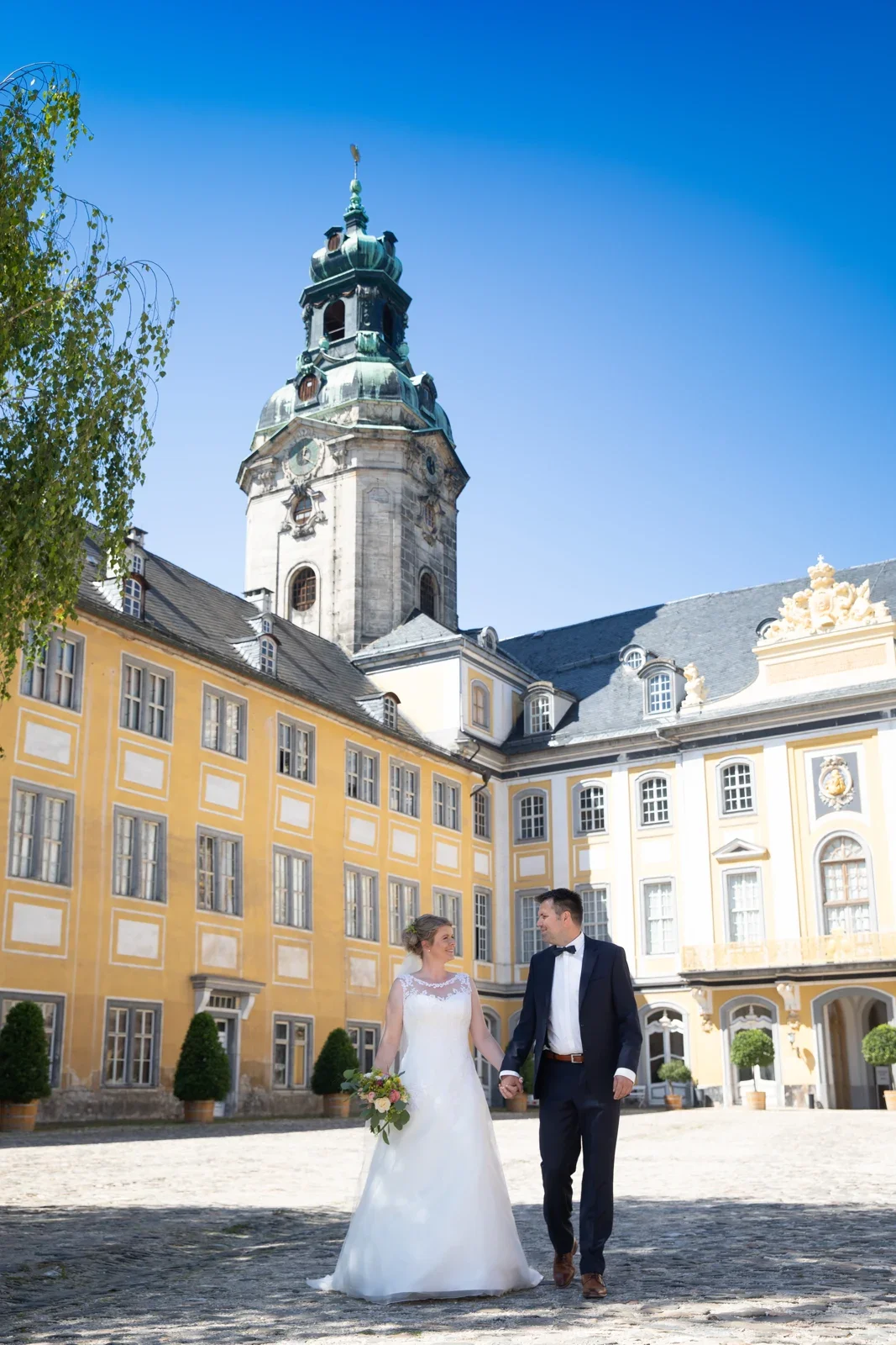 Jessica und Leander vor der Heidecksburg – Hochzeit von Jessica und Leander in Tonna und Dachwig