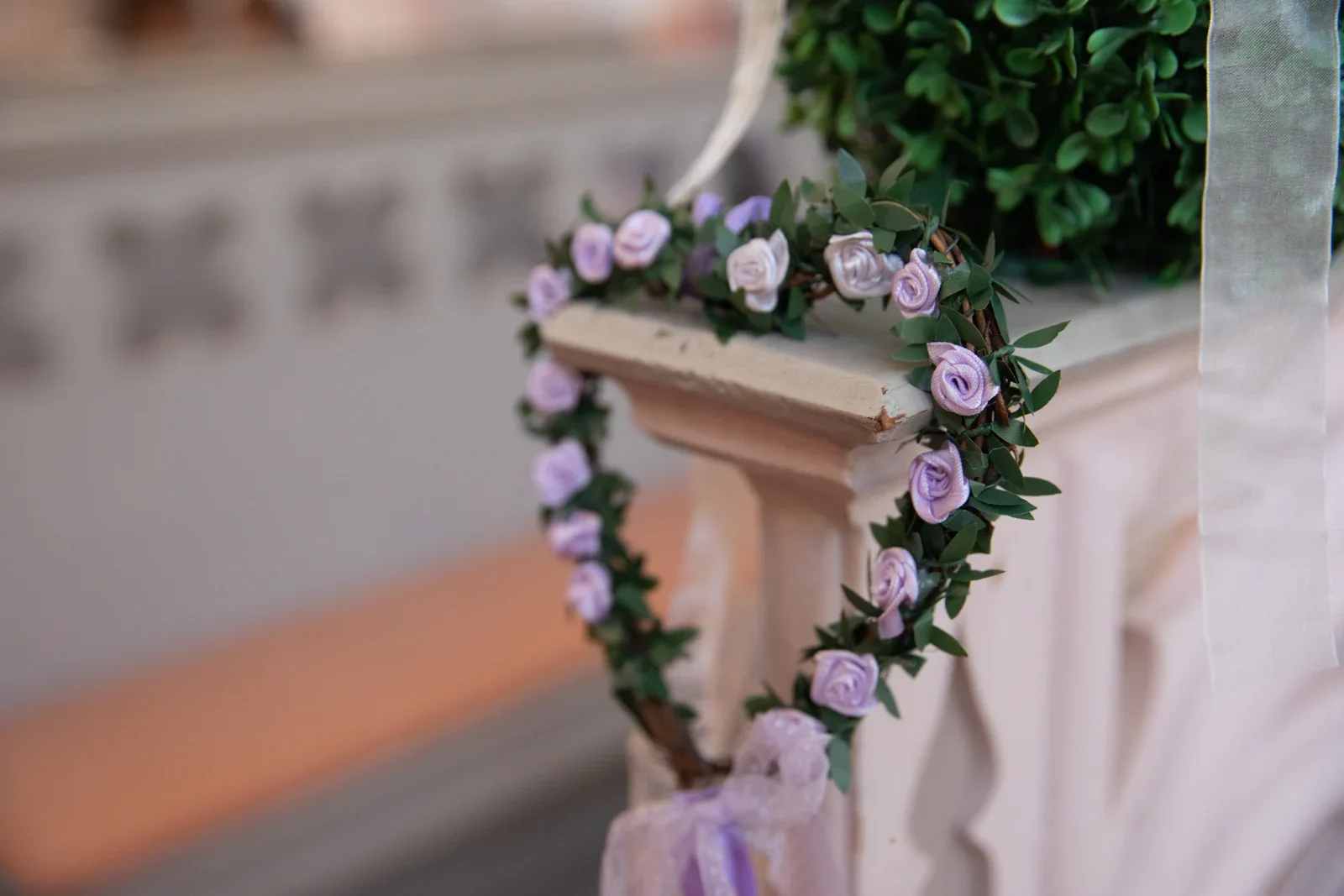 Blumenschmuck für die kirchliche Trauung – Hochzeit von Jessica und Leander in Tonna und Dachwig