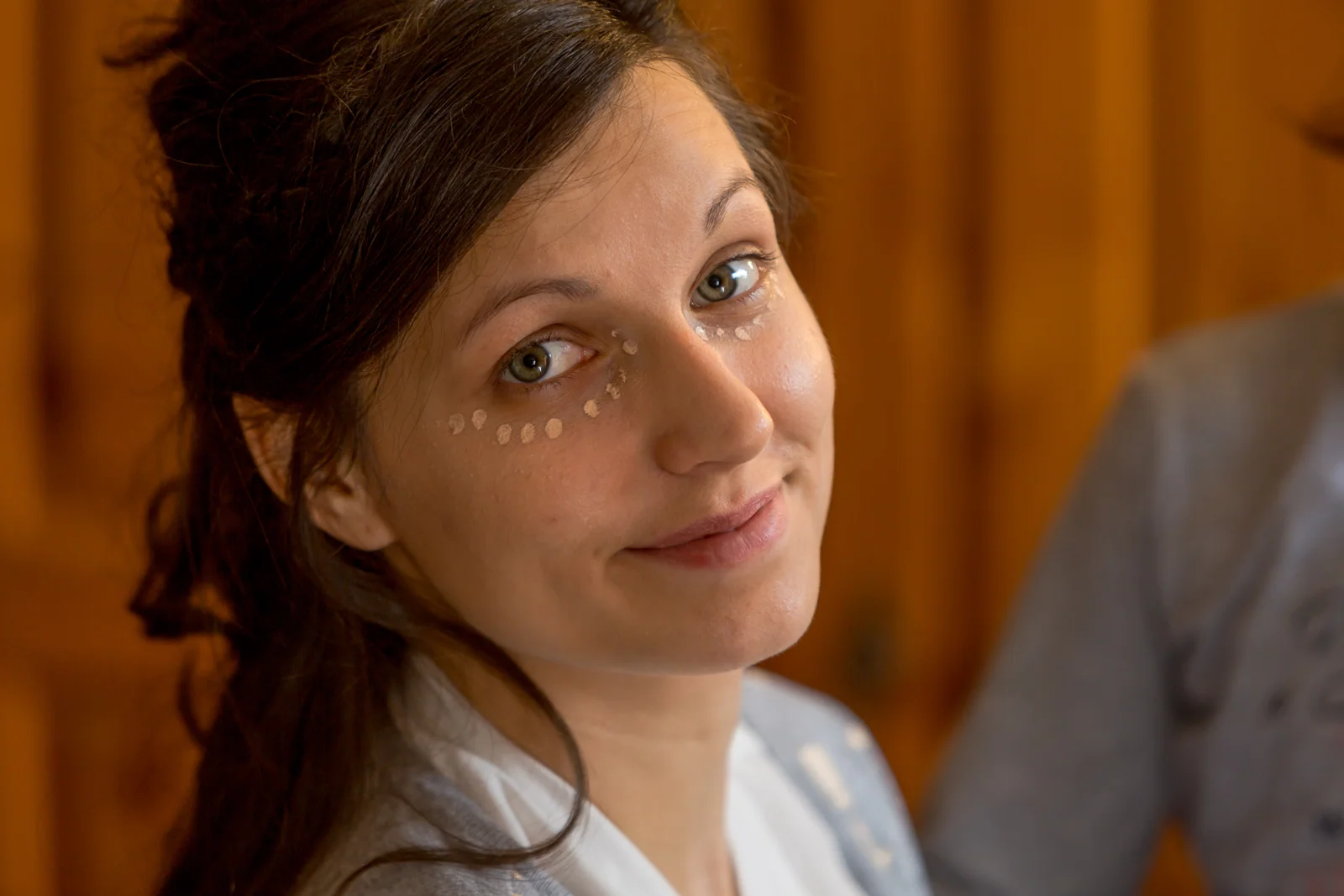 Ein ruhiger Moment vor der Trauung – Hochzeitsreportage von Ireen und Stephen