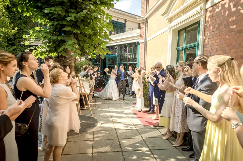 Hochzeit in Hamburg – von der Reeperbahn zum Süllberg – Aufnahme 19 von Delf Zeh