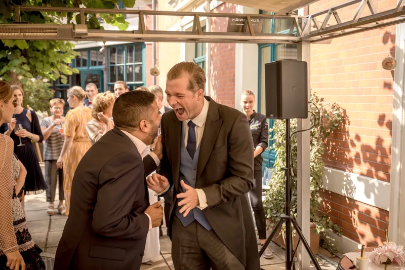 Hochzeit in Hamburg – von der Reeperbahn zum Süllberg – Aufnahme 29 von Delf Zeh