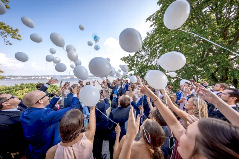 Hochzeit in Hamburg – von der Reeperbahn zum Süllberg – Aufnahme 34 von Delf Zeh