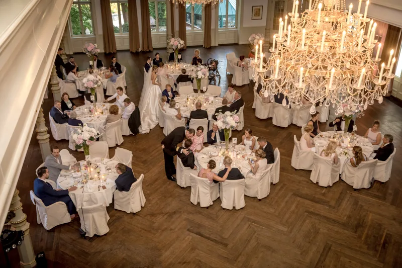 Hochzeit in Hamburg – von der Reeperbahn zum Süllberg – Aufnahme 43 von Delf Zeh