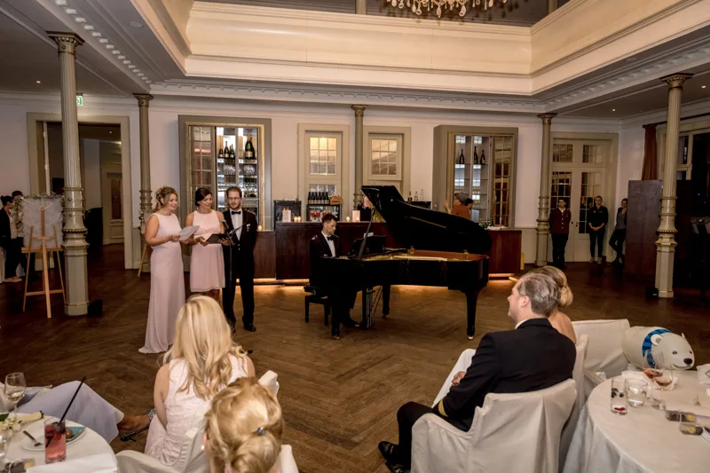Hochzeit in Hamburg – von der Reeperbahn zum Süllberg – Aufnahme 53 von Delf Zeh