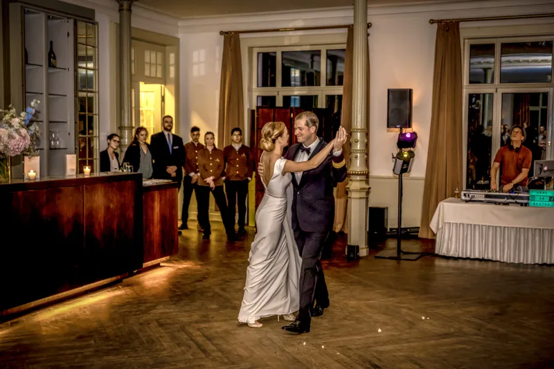 Hochzeit in Hamburg – von der Reeperbahn zum Süllberg – Aufnahme 55 von Delf Zeh