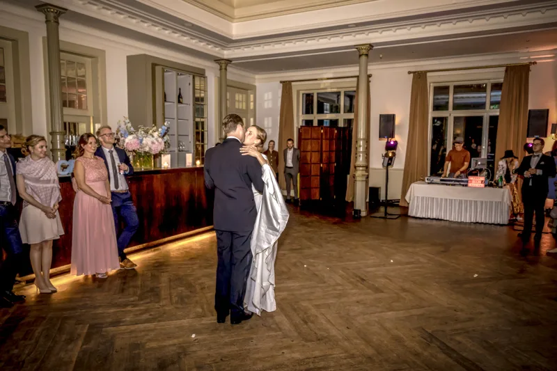 Hochzeit in Hamburg – von der Reeperbahn zum Süllberg – Aufnahme 57 von Delf Zeh