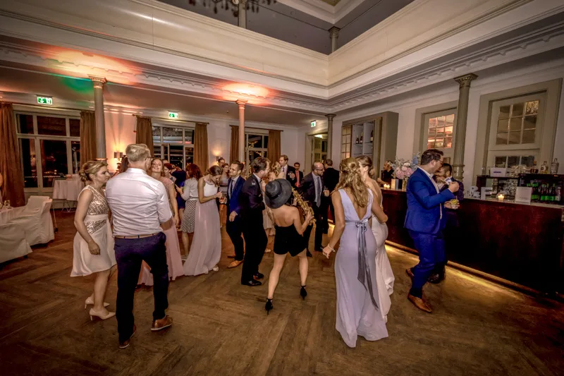 Hochzeit in Hamburg – von der Reeperbahn zum Süllberg – Aufnahme 61 von Delf Zeh