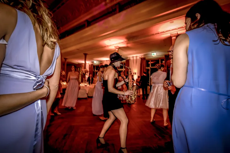 Hochzeit in Hamburg – von der Reeperbahn zum Süllberg – Aufnahme 63 von Delf Zeh