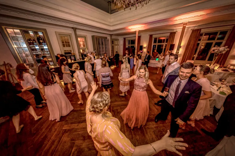 Hochzeit in Hamburg – von der Reeperbahn zum Süllberg – Aufnahme 65 von Delf Zeh