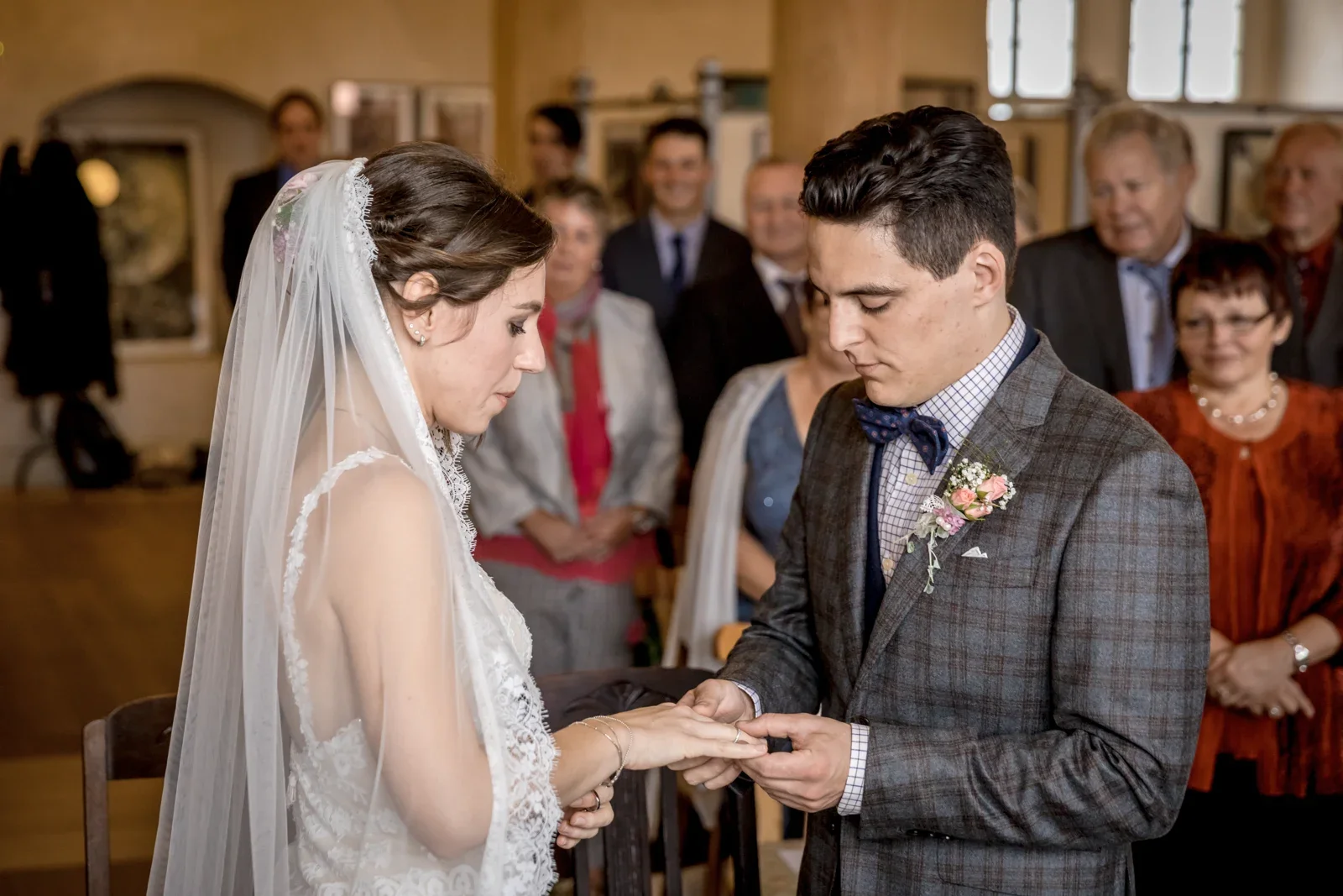 Der Ringwechsel im Schloss Heringen – Hochzeit von Daniel und Steffi auf Schloss Heringen