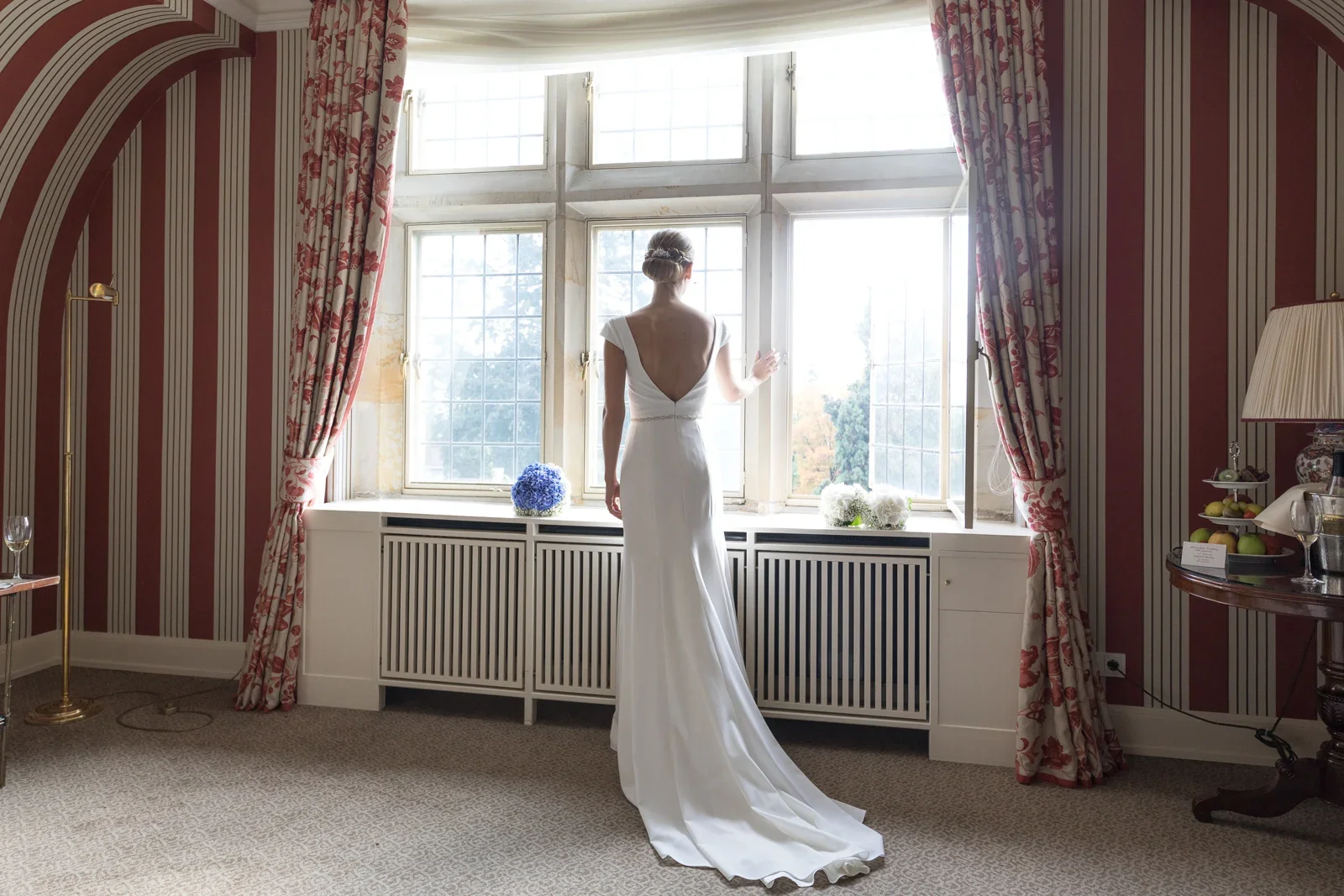 Christiane im Brautkleid – Hochzeit von Christiane und Felix in Schloss Kronberg