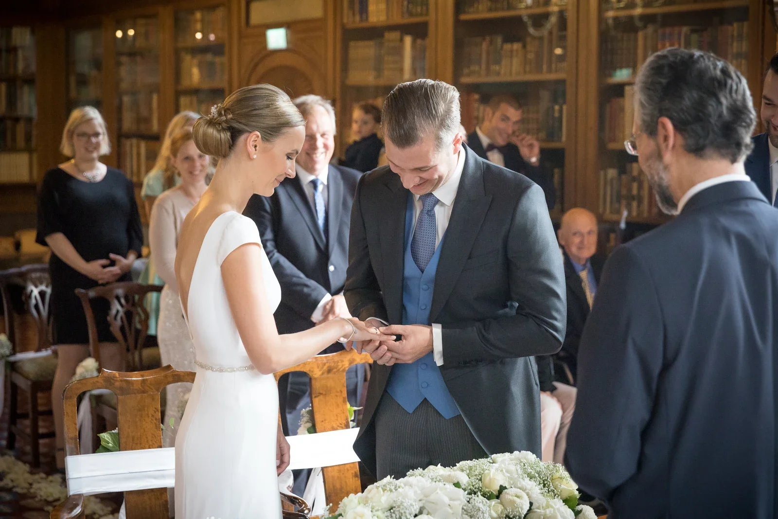 Der Ringwechsel von Christiane und Felix – Hochzeit von Christiane und Felix in Schloss Kronberg