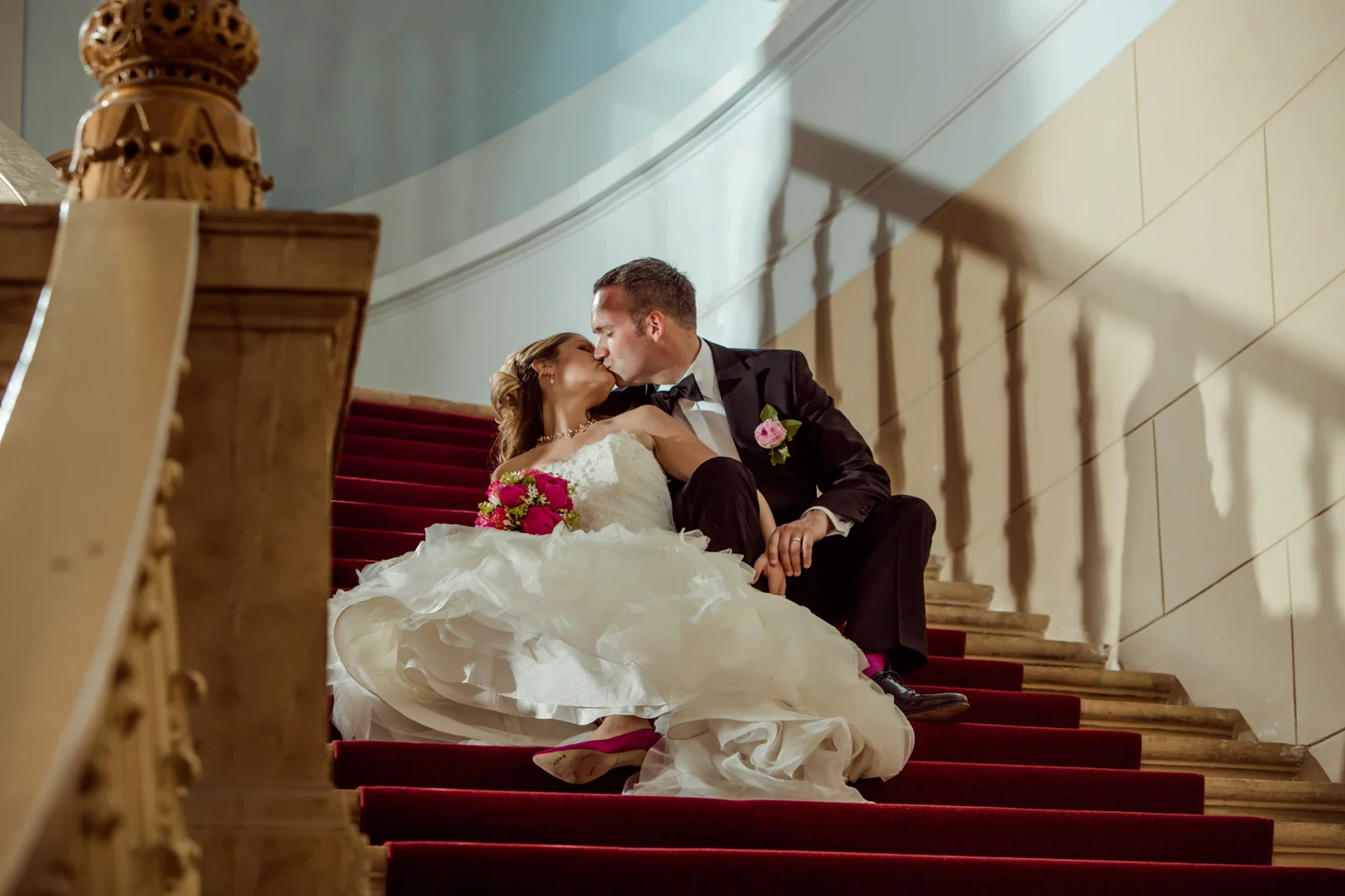 Ein Kuss auf der Schlosstreppe – Hochzeit auf Schloss Sondershausen