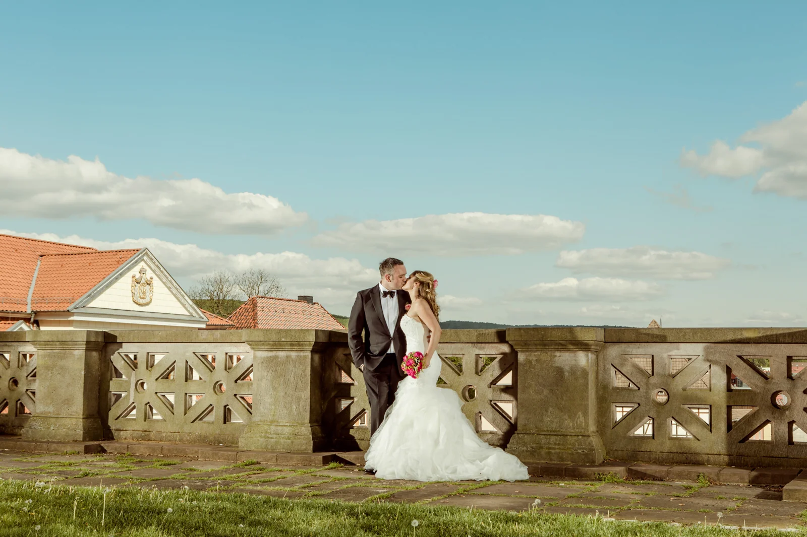 Paarbilder auf der Schlossterrasse – Hochzeit auf Schloss Sondershausen