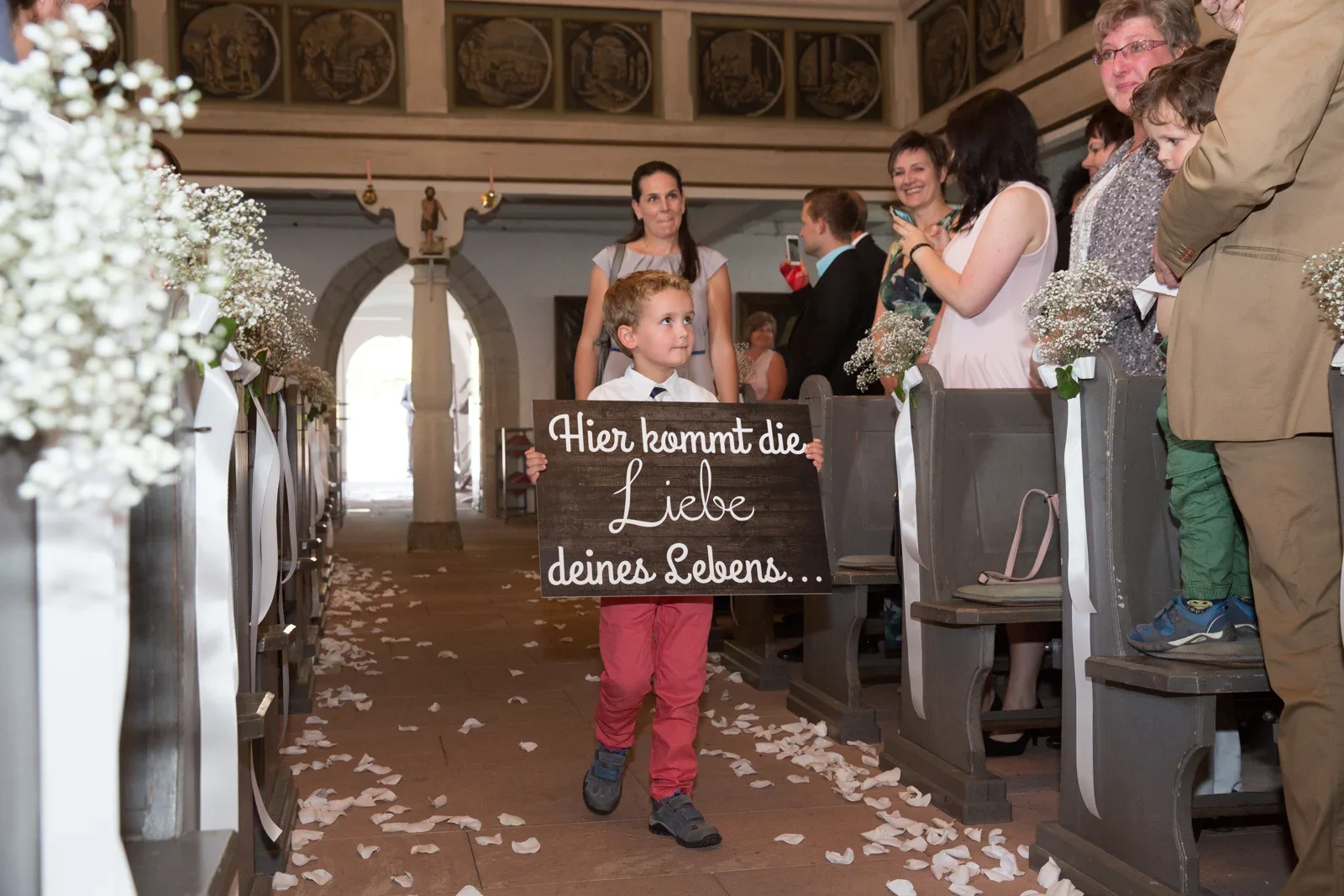 Hier kommt die Liebe deines Lebens – Hochzeit von Tanja und Dominick in Steinbach-Hallenberg