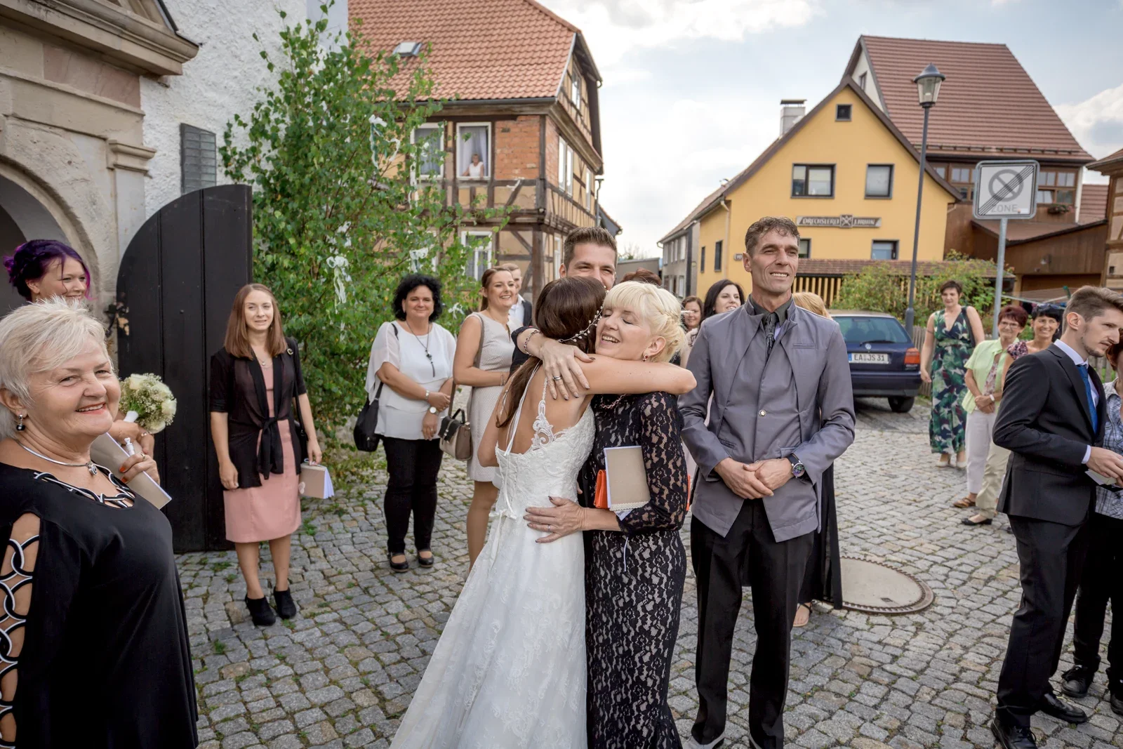 Herzliche Glückwünsche für das Brautpaar – Hochzeit von Tanja und Dominick in Steinbach-Hallenberg