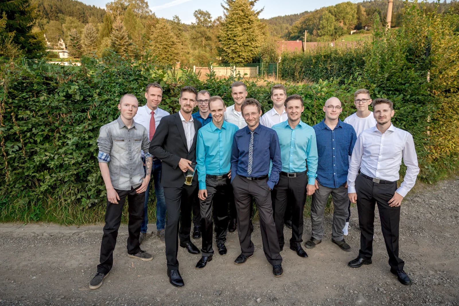 Dominick mit seinen Jungs – Hochzeit von Tanja und Dominick in Steinbach-Hallenberg