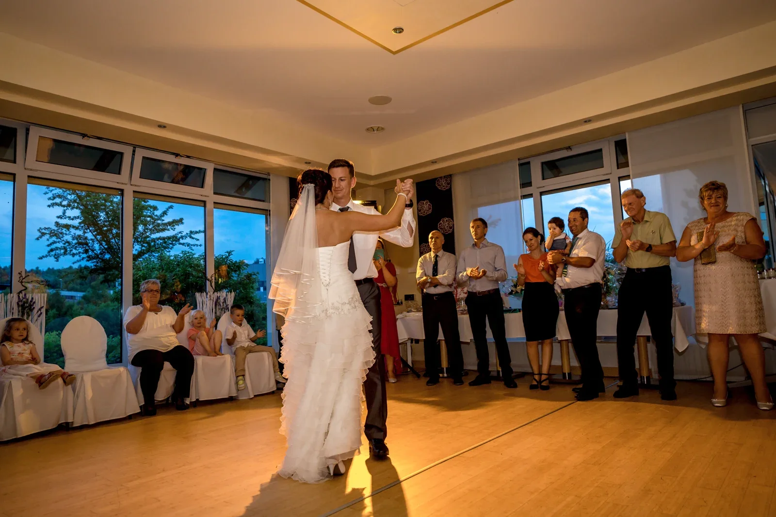 Der Hochzeitstanz von Karina und Alex – Hochzeit von Karina und Alex in Suhl