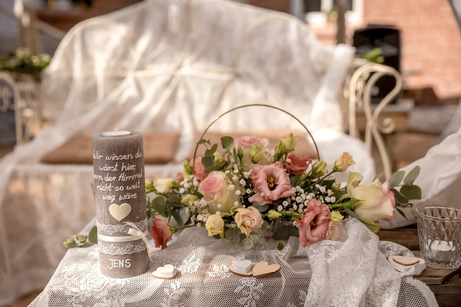Blumen und kleine Details für den Hochzeitstag – Hochzeit von Regina und Eik in Tonna und Dachwig