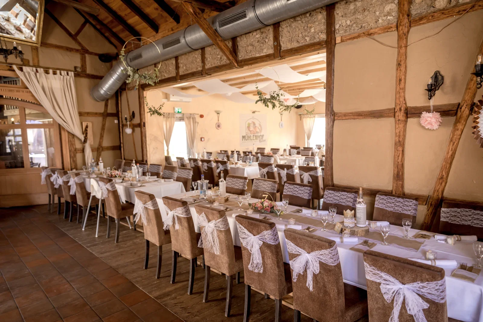 Der Festsaal im Mühlenhof Dachwig – Hochzeit von Regina und Eik in Tonna und Dachwig