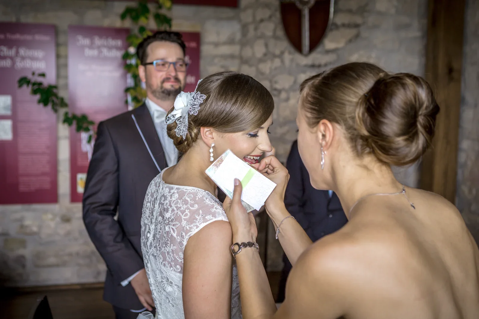 Ein Taschentuch für Marielle – Hochzeit von Marielle und Micha