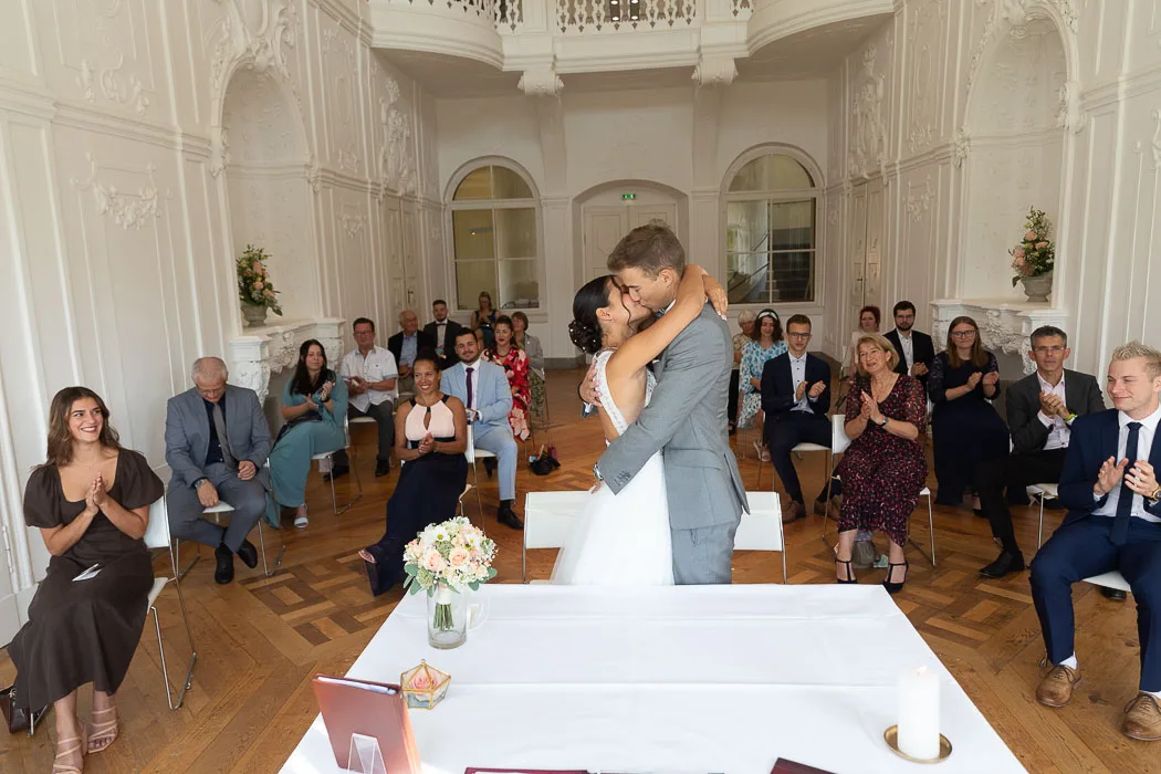Standesamtliche Hochzeit auf Schloss Ettersburg – Thais und Felix – Aufnahme 12 von Delf Zeh