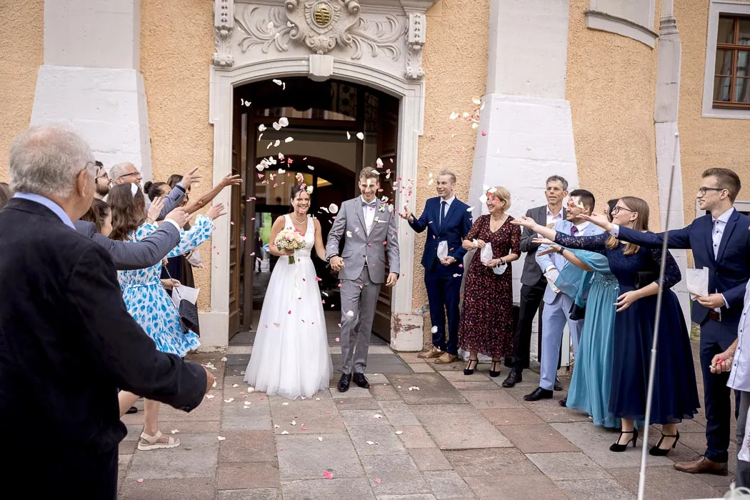 Standesamtliche Hochzeit auf Schloss Ettersburg – Thais und Felix – Aufnahme 15 von Delf Zeh