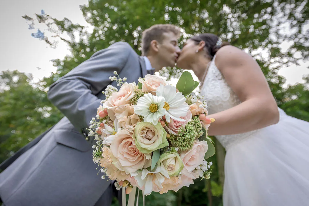 Standesamtliche Hochzeit auf Schloss Ettersburg – Thais und Felix – Aufnahme 22 von Delf Zeh