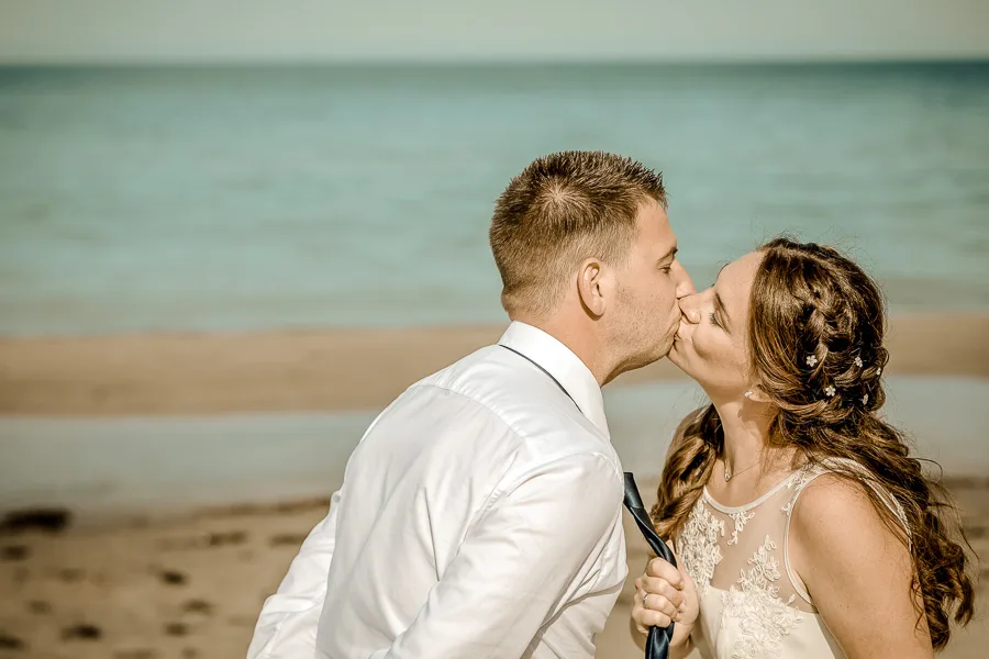 Strandhochzeit in Binz – Hochzeitsfotos von Jennifer und Matze – Aufnahme 33 von Delf Zeh